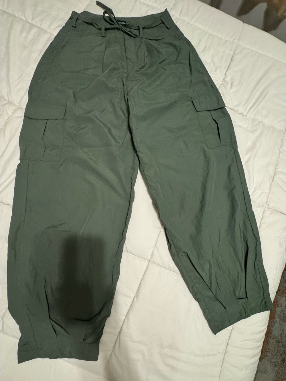 PrettyLittleThing Women’s Cargo Trousers in Olive